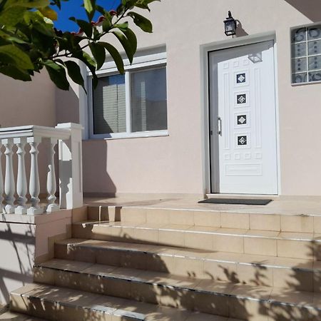 Omorfi Poli 120 Sqm Apartment Návplio Eksteriør bilde